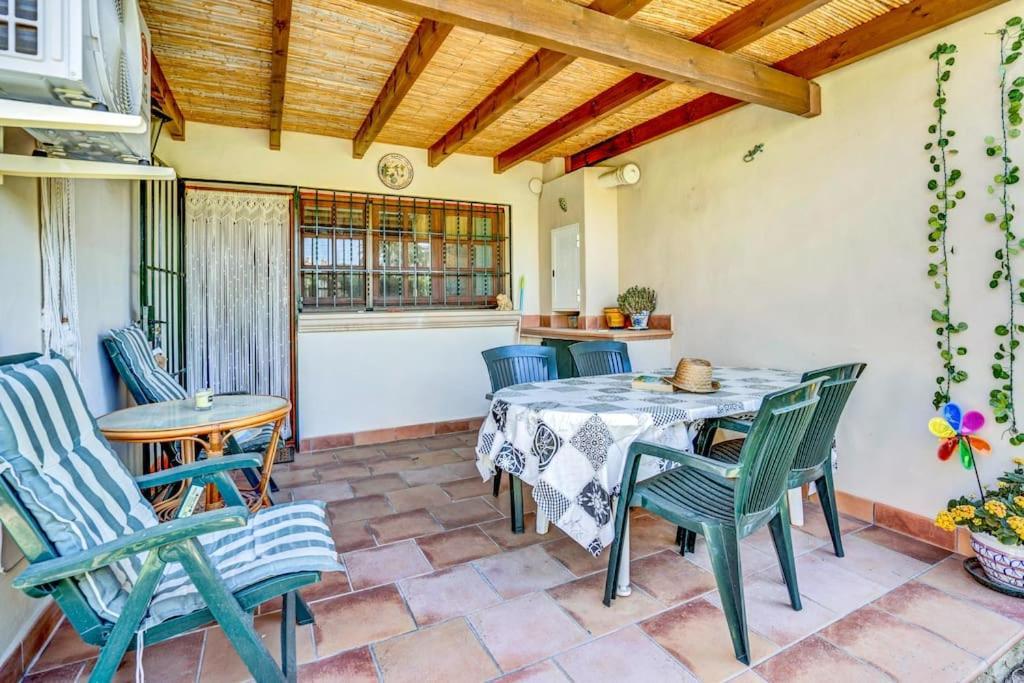 La Isla Casa Barnaby Villa Platja de Larenal ภายนอก รูปภาพ