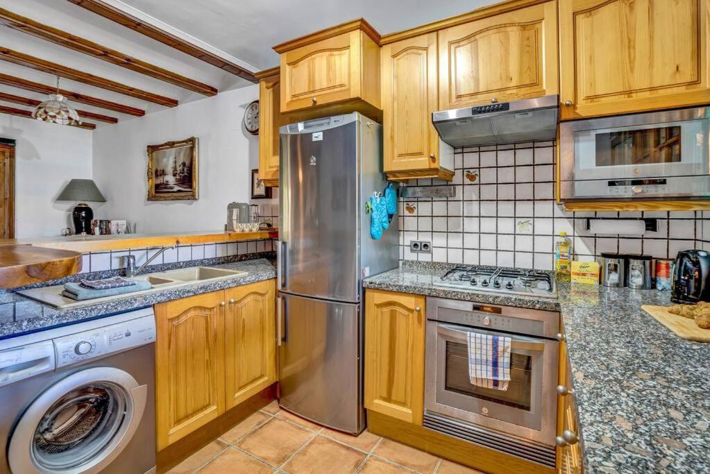 La Isla Casa Barnaby Villa Platja de Larenal ภายนอก รูปภาพ
