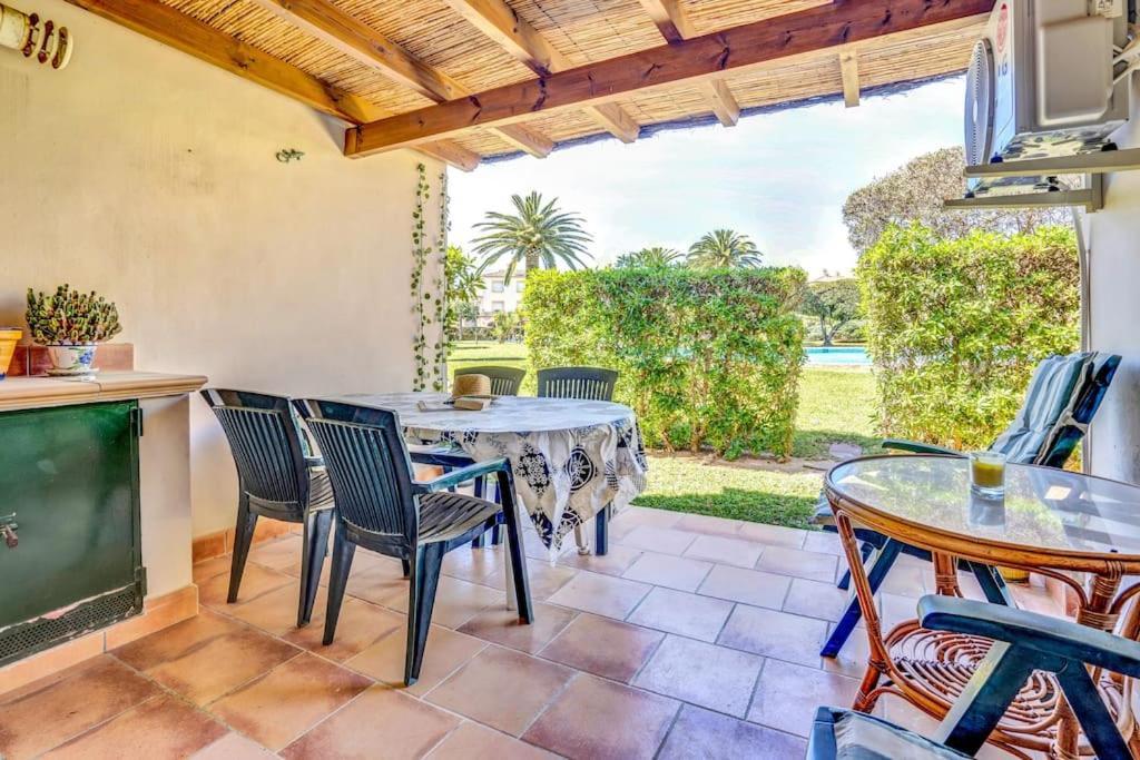 La Isla Casa Barnaby Villa Platja de Larenal ภายนอก รูปภาพ