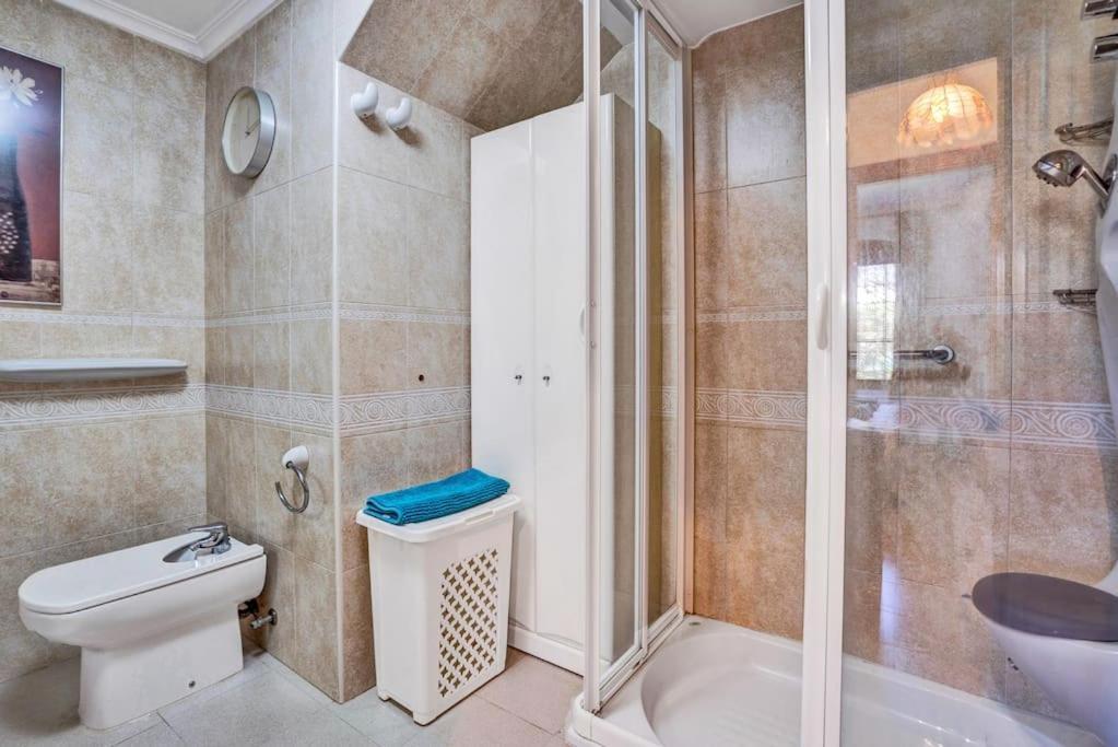 La Isla Casa Barnaby Villa Platja de Larenal ภายนอก รูปภาพ